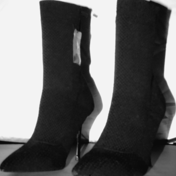 ZARA Black Stretch Fabric High Heel Ankle Boots Pointed Toe Size 40 EU / 9 U.S - Picture 3 of 5